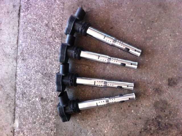 bontott SKODA OCTAVIA II Gyújtótrafó