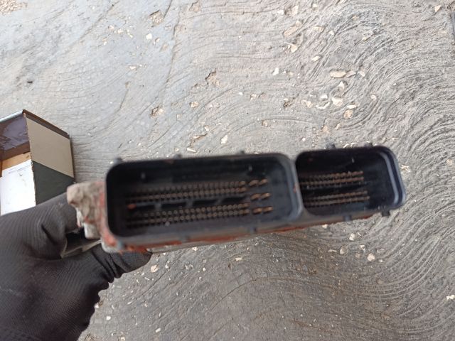 bontott SKODA OCTAVIA II Motorvezérlő