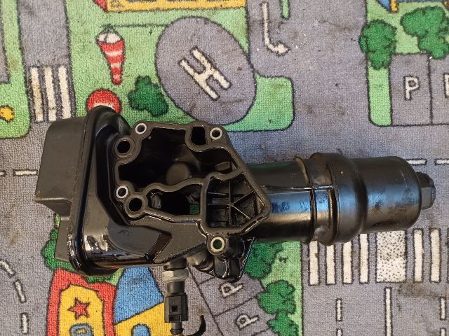 bontott SKODA OCTAVIA II Olajszűrő Ház