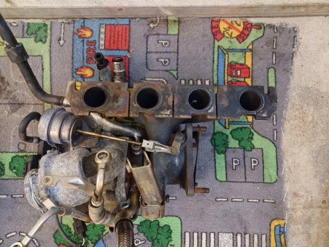 bontott SKODA OCTAVIA II Turbó