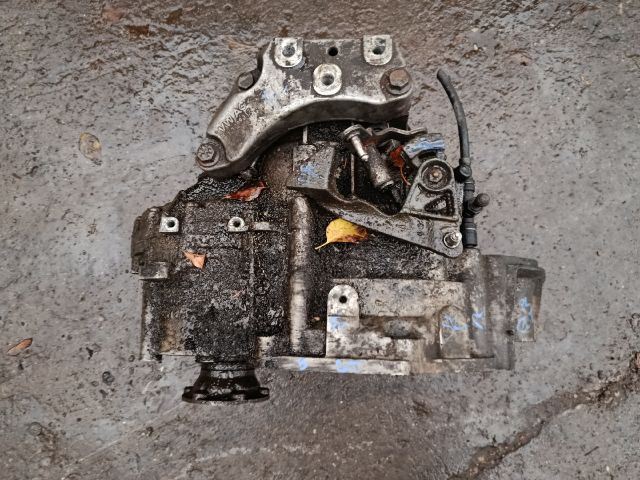 bontott SKODA OCTAVIA II Váltó (Mechanikus)