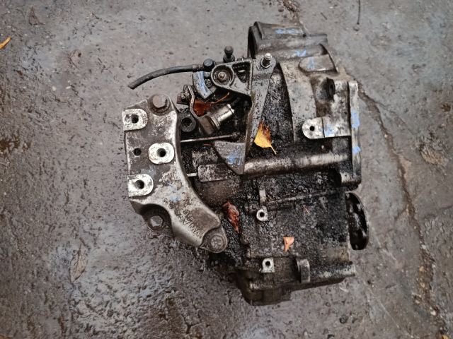 bontott SKODA OCTAVIA II Váltó (Mechanikus)