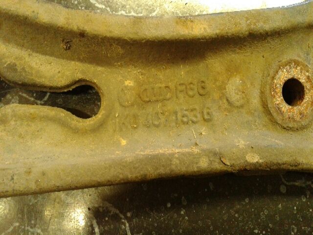 bontott SKODA OCTAVIA II Jobb első Lengőkar