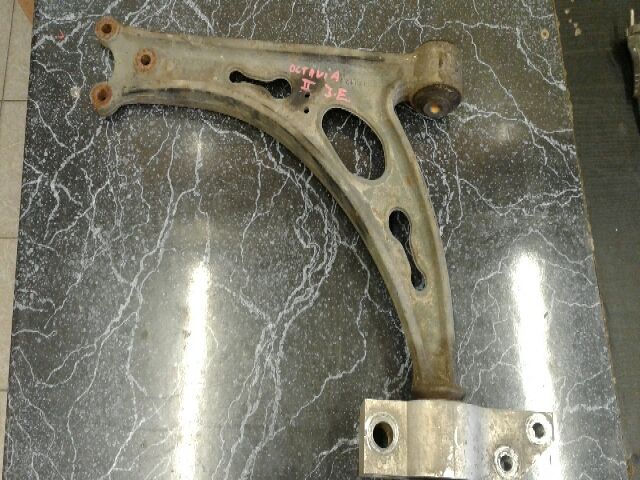 bontott SKODA OCTAVIA II Jobb első Lengőkar