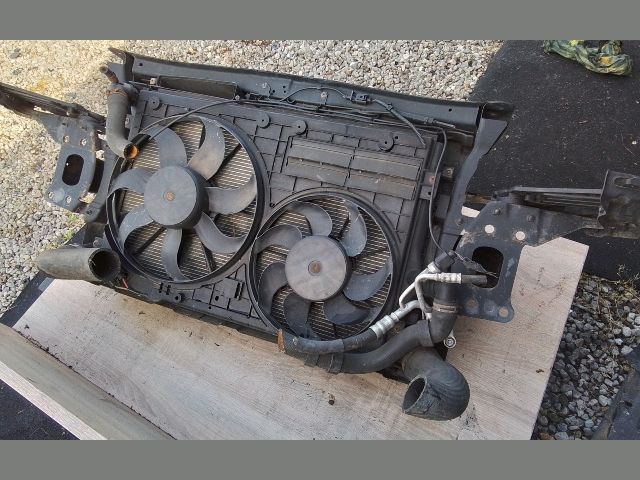 bontott SKODA OCTAVIA II Komplett Homlokfal (Részeivel)