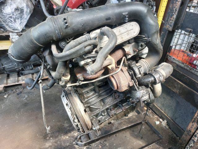 bontott SKODA OCTAVIA II Komplett Motor (Segédberendezésekkel)