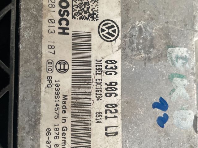 bontott SKODA OCTAVIA II Motorvezérlő