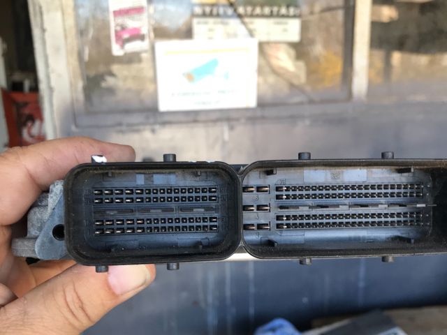 bontott SKODA OCTAVIA II Motorvezérlő