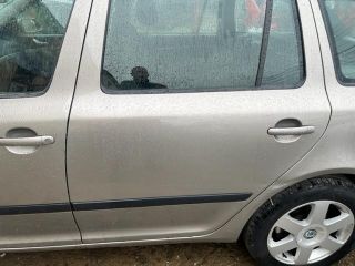 bontott SKODA OCTAVIA II Motorvezérlő