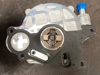 bontott SKODA OCTAVIA II Vákumpumpa