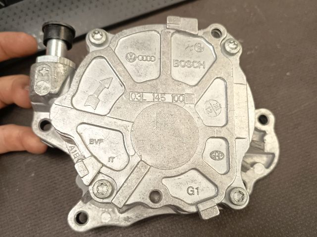 bontott SKODA OCTAVIA II Vákumpumpa