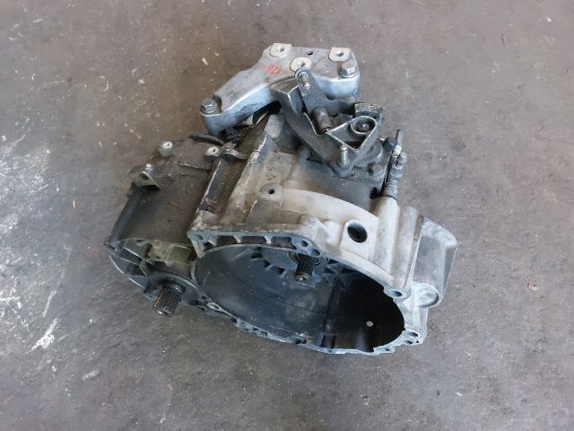 bontott SKODA OCTAVIA II Váltó (Mechanikus)