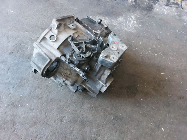 bontott SKODA OCTAVIA II Váltó (Mechanikus)