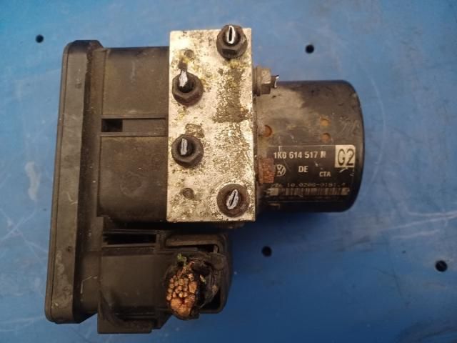 bontott SKODA OCTAVIA II ABS Kocka