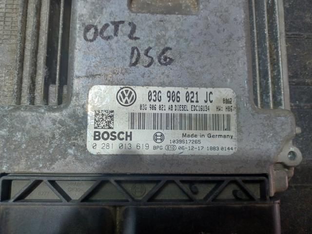 bontott SKODA OCTAVIA II Motorvezérlő