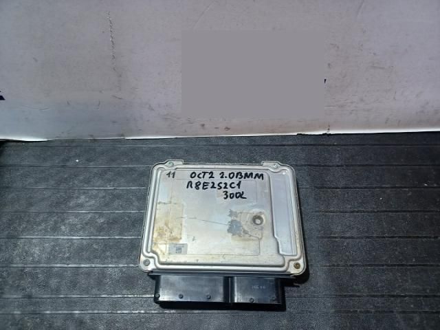 bontott SKODA OCTAVIA II Motorvezérlő