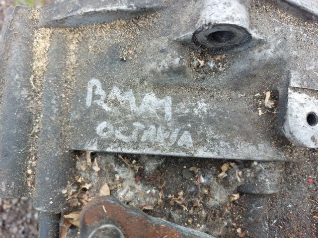 bontott SKODA OCTAVIA II Váltó (Mechanikus)