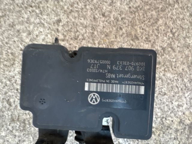 bontott SKODA OCTAVIA II ABS Kocka