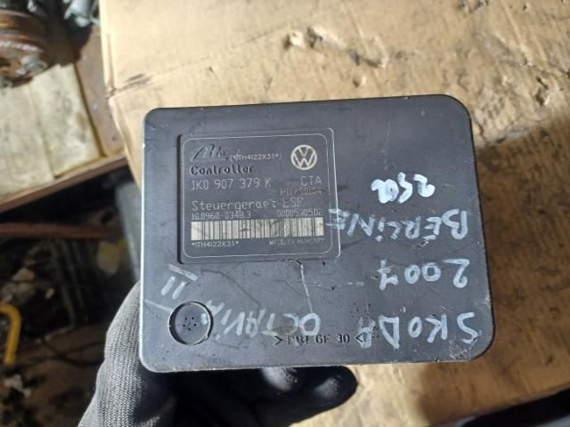 bontott SKODA OCTAVIA II ABS Kocka