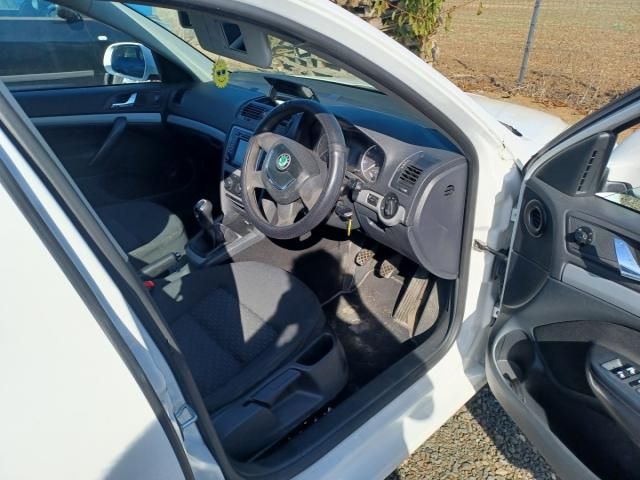 bontott SKODA OCTAVIA II Bal első Lengéscsillapító