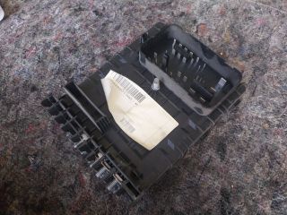 bontott SKODA OCTAVIA II Biztosítéktábla Motortér