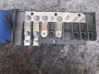 bontott SKODA OCTAVIA II Biztosítéktábla Motortér