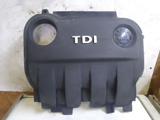 bontott SKODA OCTAVIA II Felső Motorburkolat