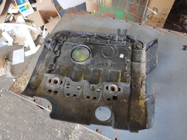 bontott SKODA OCTAVIA II Felső Motorburkolat