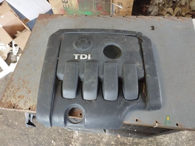 bontott SKODA OCTAVIA II Felső Motorburkolat