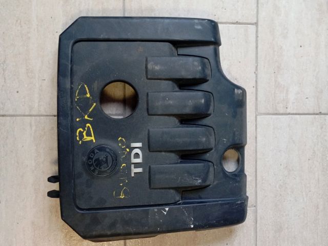 bontott SKODA OCTAVIA II Felső Motorburkolat