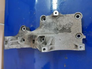 bontott SKODA OCTAVIA II Generátor Tartó Bak