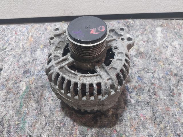 bontott SKODA OCTAVIA II Generátor