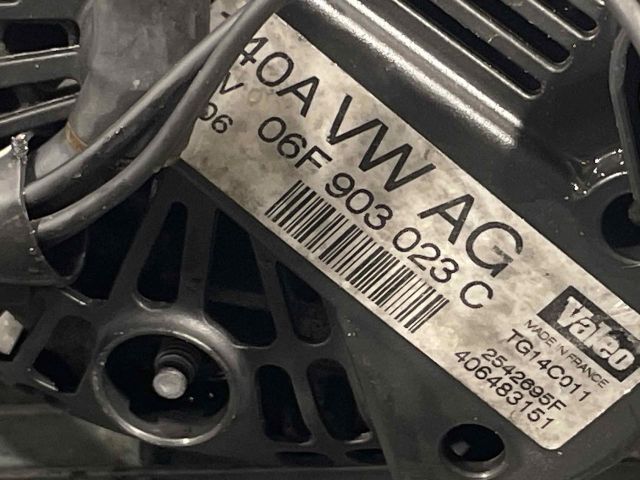 bontott SKODA OCTAVIA II Generátor