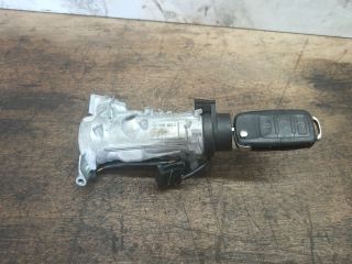 bontott SKODA OCTAVIA II Gyújtáskapcsoló Házzal