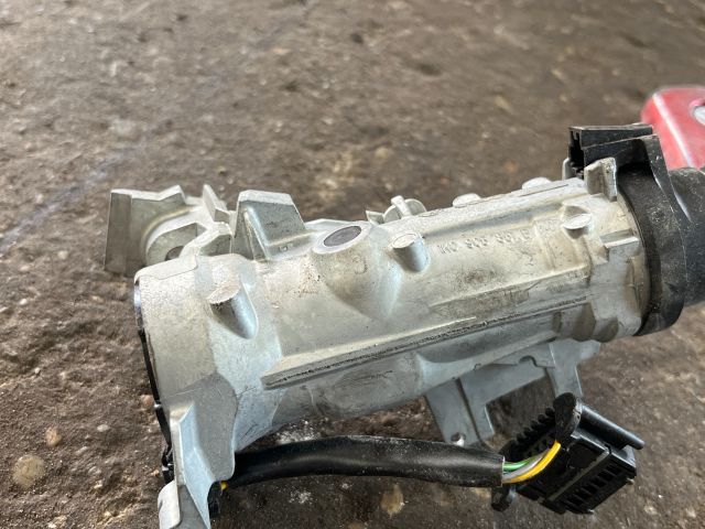 bontott SKODA OCTAVIA II Gyújtáskapcsoló Házzal