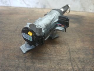 bontott SKODA OCTAVIA II Gyújtáskapcsoló Házzal