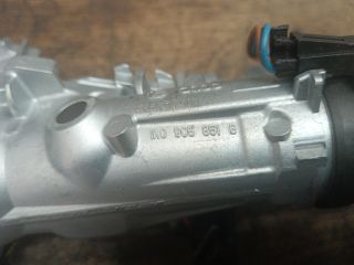 bontott SKODA OCTAVIA II Gyújtáskapcsoló Házzal