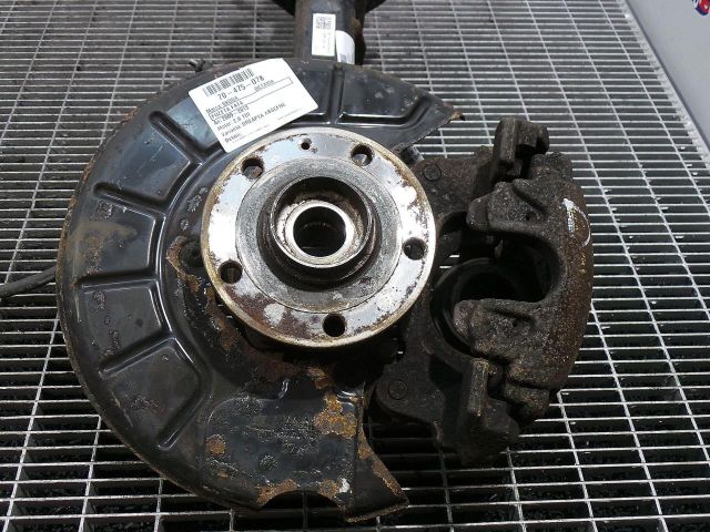 bontott SKODA OCTAVIA II Jobb első Csonkállvány