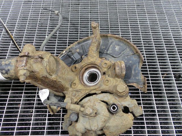 bontott SKODA OCTAVIA II Jobb első Csonkállvány