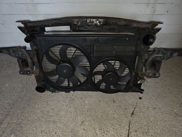 bontott SKODA OCTAVIA II Komplett Homlokfal (Részeivel)