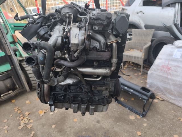 bontott SKODA OCTAVIA II Komplett Motor (Segédberendezésekkel)