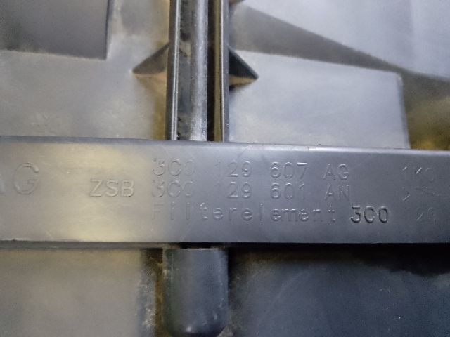 bontott SKODA OCTAVIA II Légszűrő Ház