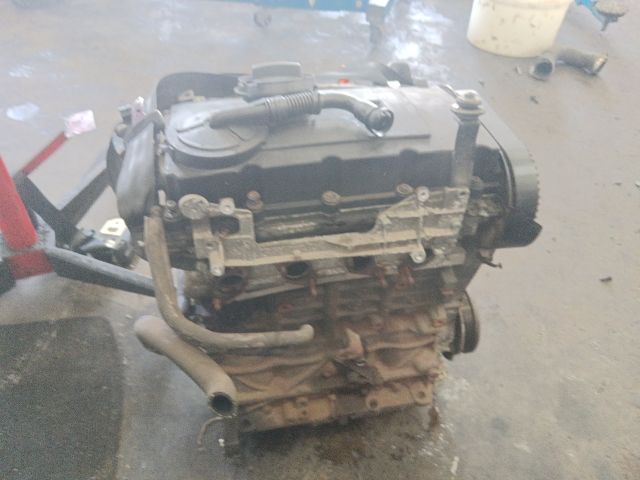 bontott SKODA OCTAVIA II Motor (Fűzött blokk hengerfejjel)