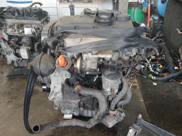 bontott SKODA OCTAVIA II Motor (Fűzött blokk hengerfejjel)