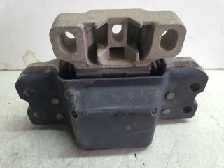 bontott SKODA OCTAVIA II Motor Tartó Bak (Fém)