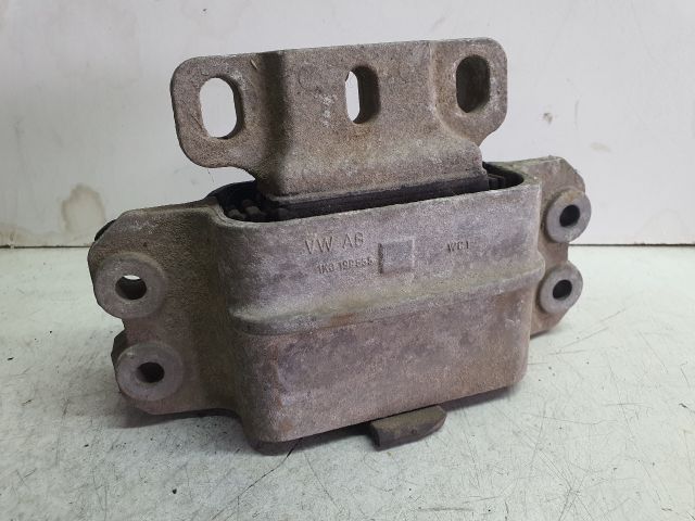 bontott SKODA OCTAVIA II Motor Tartó Bak (Fém)