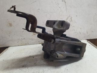 bontott SKODA OCTAVIA II Motor Tartó Bak Jobb