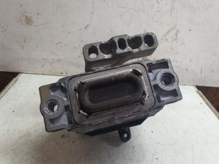 bontott SKODA OCTAVIA II Motor Tartó Bak Jobb