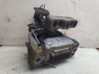 bontott SKODA OCTAVIA II Motor Tartó Bak Jobb