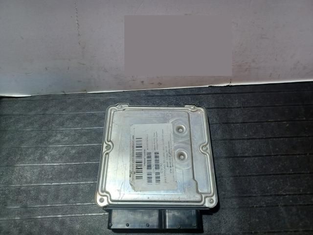 bontott SKODA OCTAVIA II Motorvezérlő